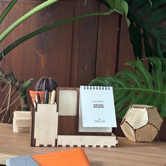 Lịch Gỗ Để Bàn - LĐB007